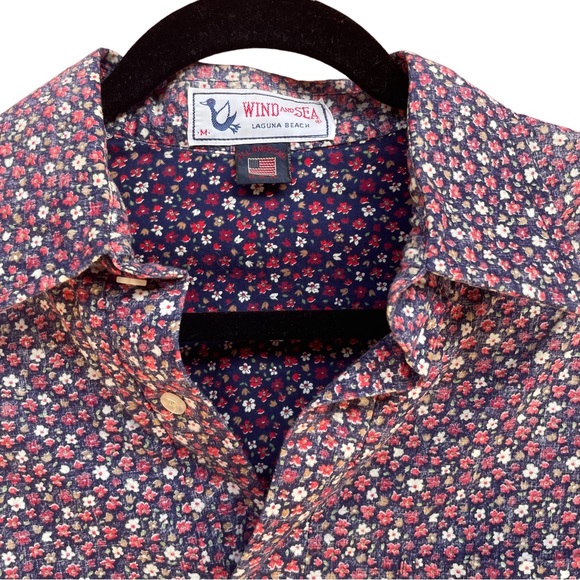 Vintage Wind and Sea Laguna Beach Collared Tee Shirt in Patriotic Floral - Picture 2 of 6